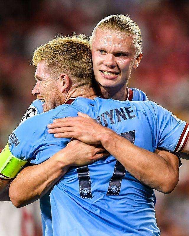 前巴萨青训营主管：亚马尔签约时走路姿势奇怪且双腿不直（巴萨青训前主管称：亚马尔签约当时步态怪异、双腿不直）