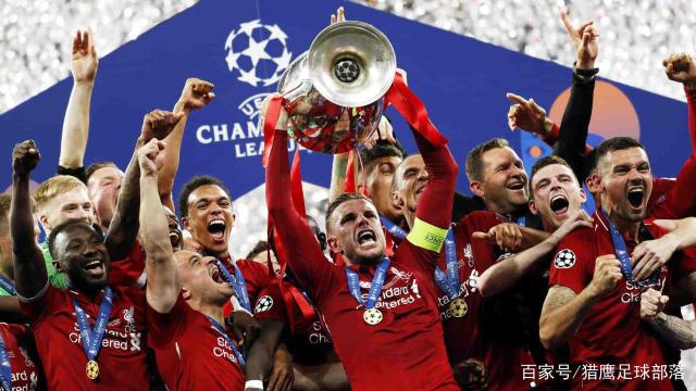 半场战报：勒沃库森2-1莱比锡，泰里耶、希克建功（半场：勒沃库森暂2-1领先莱比锡，泰里耶与希克破门）