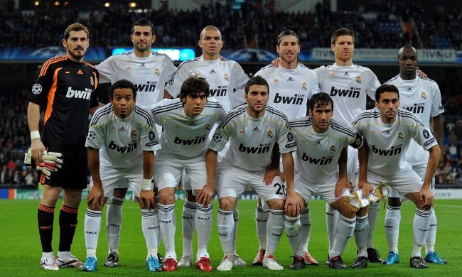 尤文vs佛罗伦萨首发：法乔利战旧主，DV9、麦肯尼先发（尤文战佛罗伦萨首发公布：法乔利对阵旧主，弗拉霍维奇与麦肯尼首发）