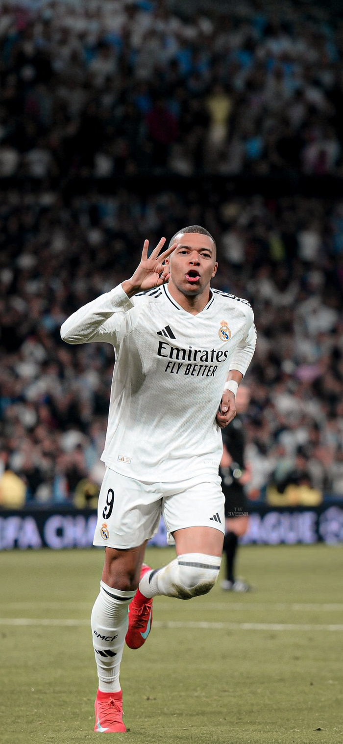 官方：莱万特主帅卡莱罗下课；球队本赛季西甲仅积9分排倒二（莱万特官宣解雇主帅卡莱罗：本赛季西甲仅9分，排名倒数第二）