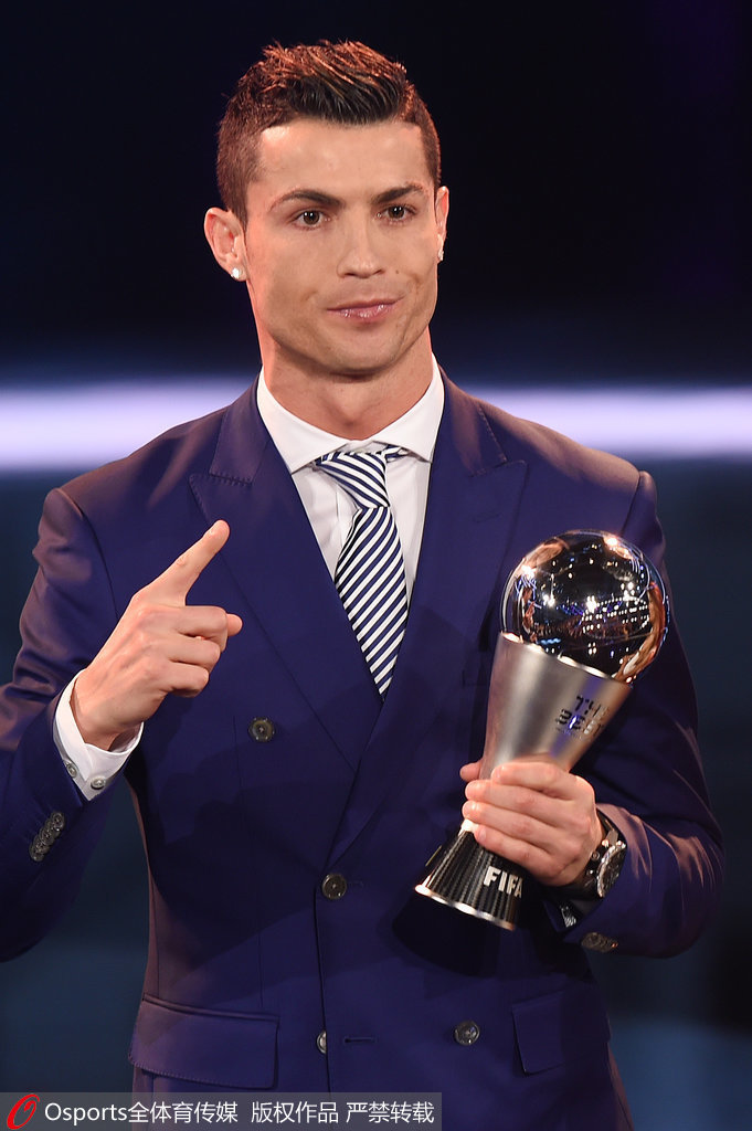 中冠排位赛：大连可为2-1大连涵瑀，两回合比赛占得先机（中冠排位赛：大连可为2比1击败大连涵瑀，两回合制对决占据主动）