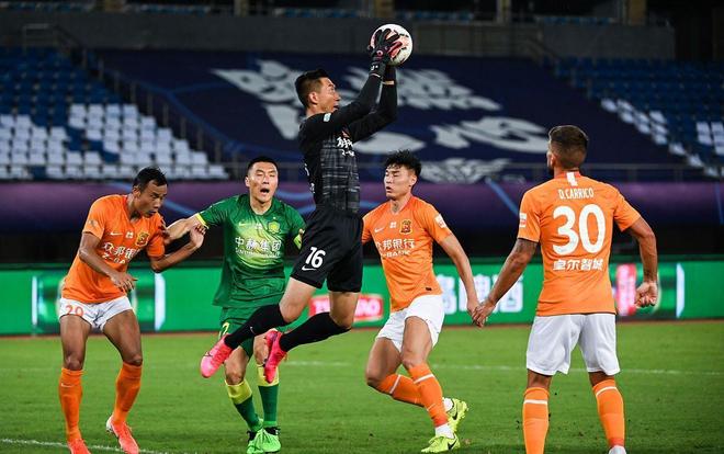 CBA球队战术分析：新疆队防守策略,