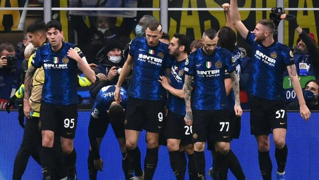 环足奖年最佳男足俱乐部候选：巴黎、切尔西、巴萨、拜仁在列