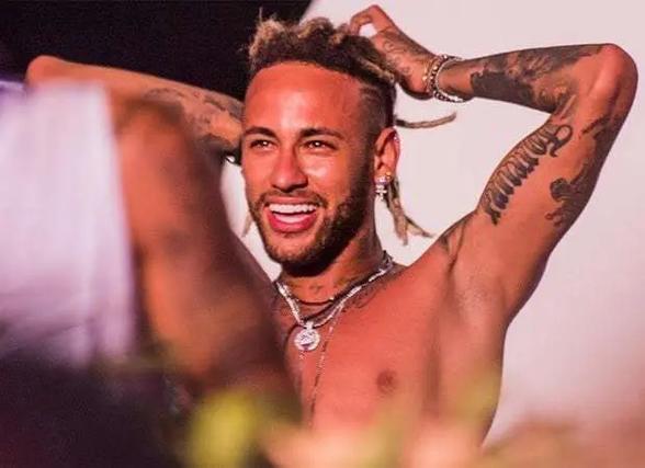 纳尼：若C罗参加明年世界杯并夺冠，那将是其生涯最完美的终点