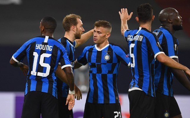 世体：巴萨内部认为凯恩很乐意来到西甲，莱万是一个很好先例