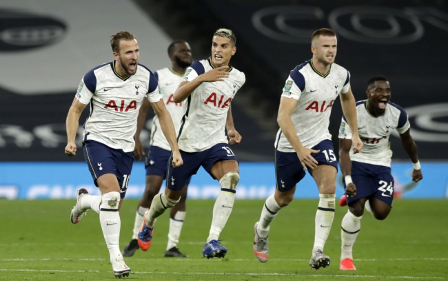 治军严谨！瓜帅要求保持体重曼城头牌乖乖照办 还社媒晒照证明没胖（严格治军！瓜帅下令保持体重，曼城一哥遵令并晒照自证未发福）