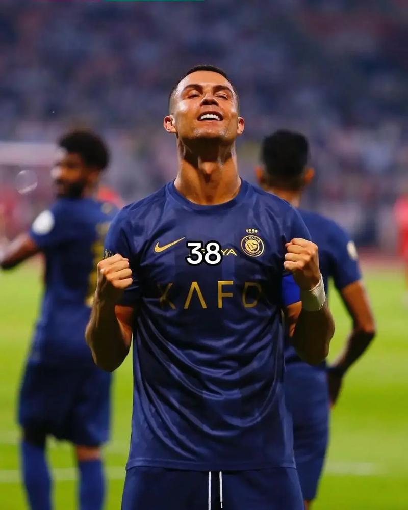 B费成为英超历史上第五位连续5个客场送出助攻的球员（B费跻身英超史上连续5个客场送出助攻的第5人）